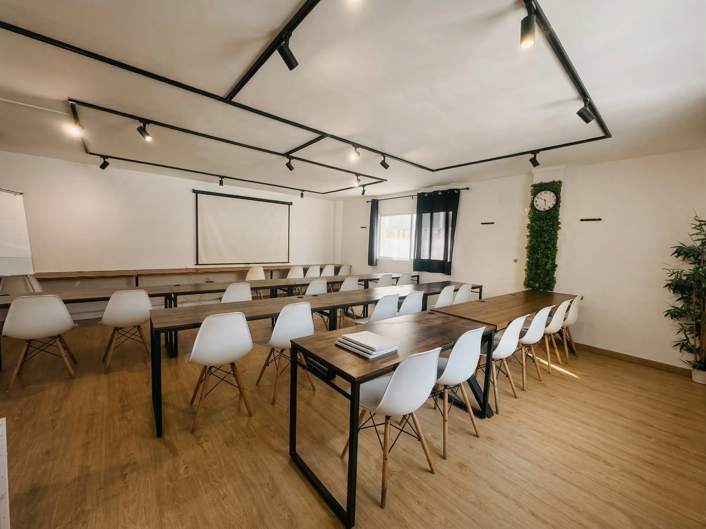 Spacious presentation and seminar room layouts